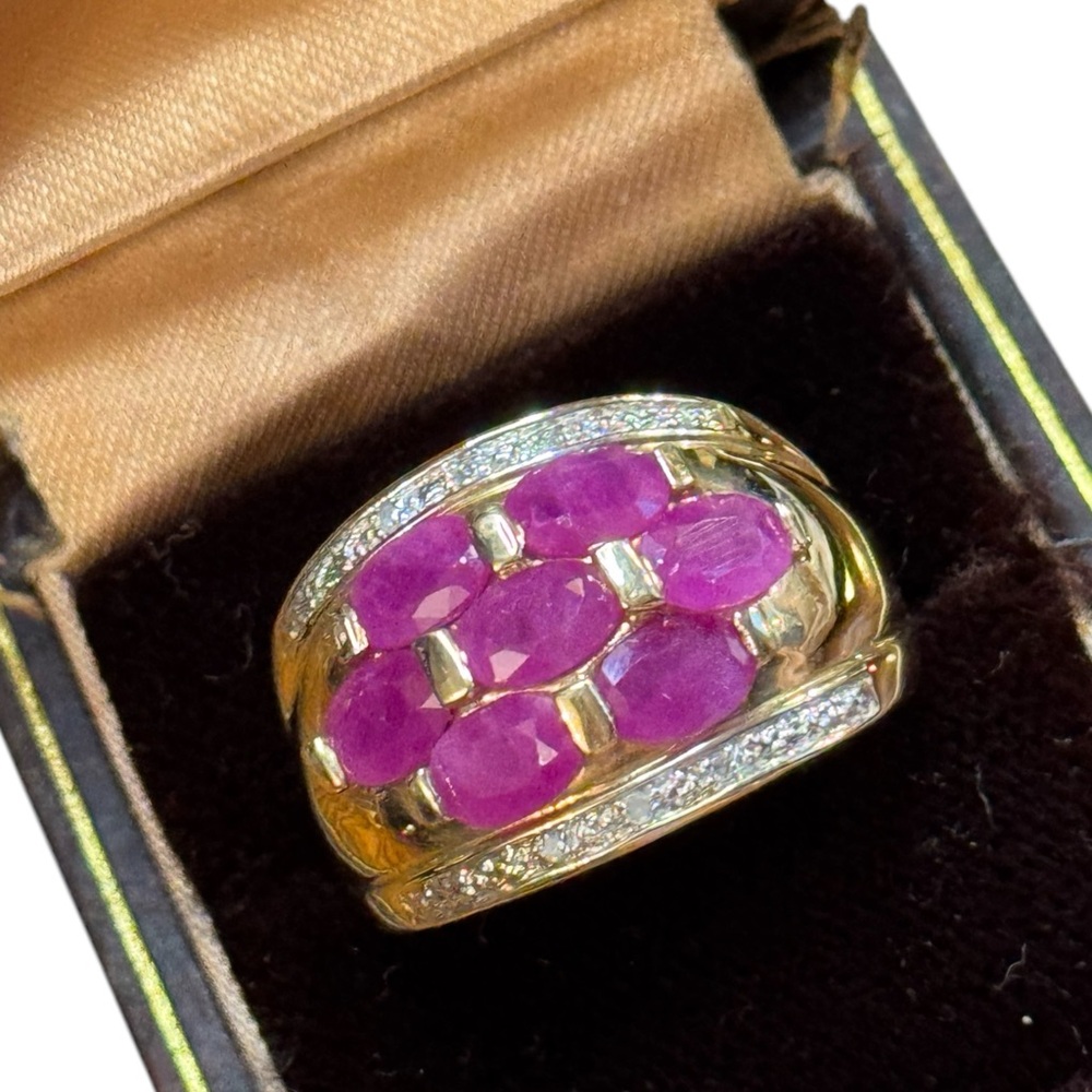 Elegant Vintage 14k Gold Diamond & Ruby Gemstone Ring